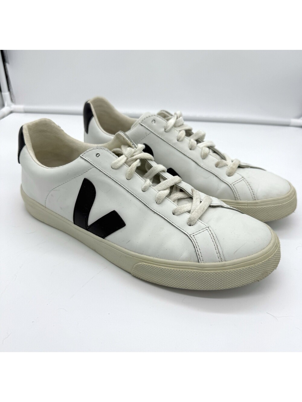 VEJA Womens Natural White Black Leather Casual Shoes Sneakers Women 11 Commute